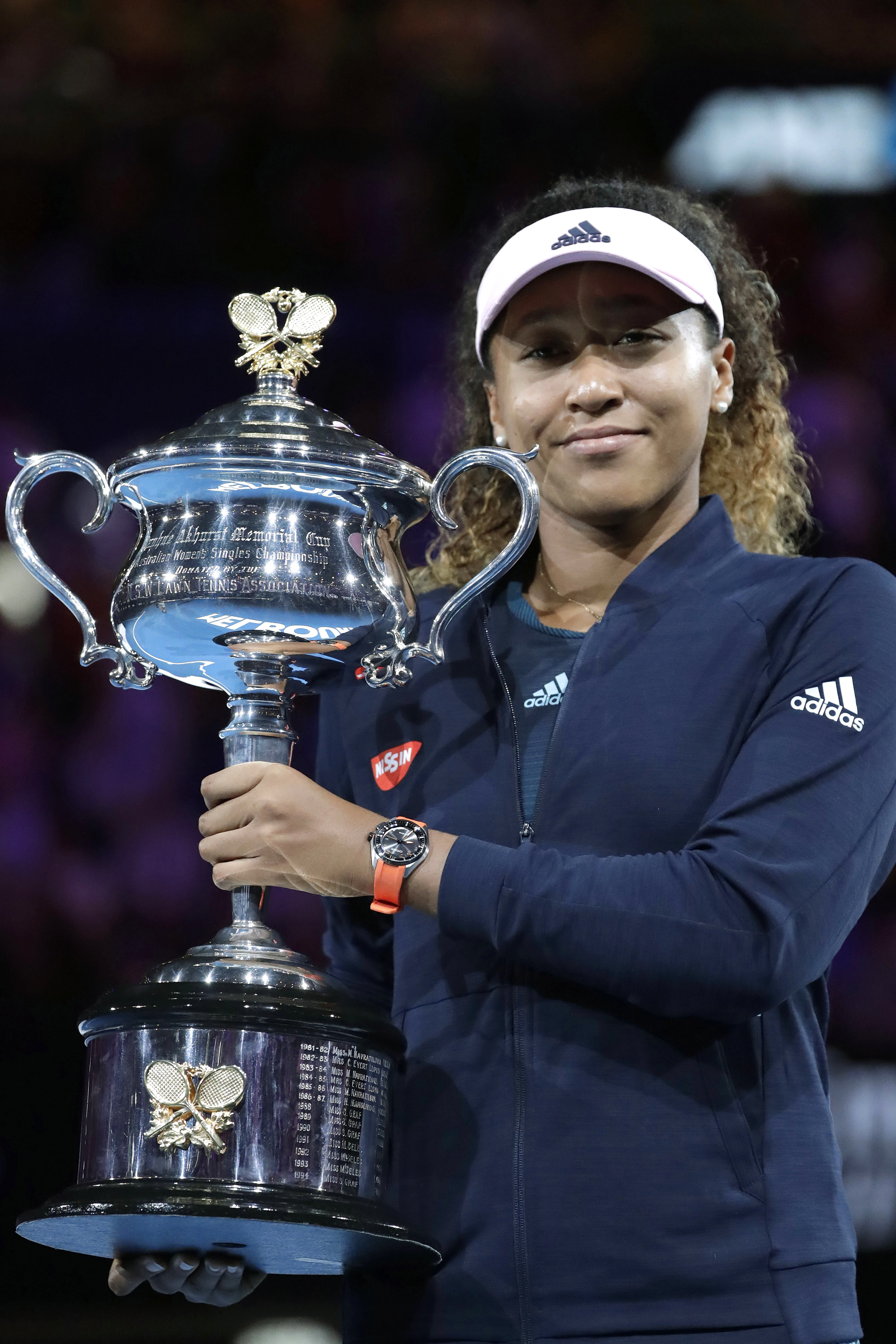 星空体育官网-上海久事赛前迎来里程碑大坂直美连续十五场比赛得分超过问鼎冠军，连对手都承认：费德勒关键节点惊险取胜的简单介绍-星空体育官网